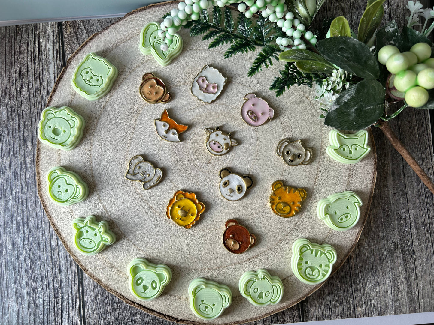 Animal clay pin badge stamp cutter set