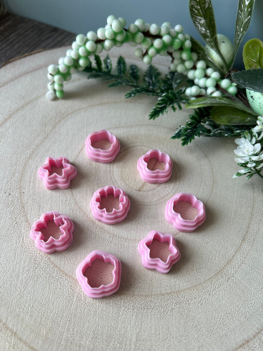 Small flowers cutter set of 8