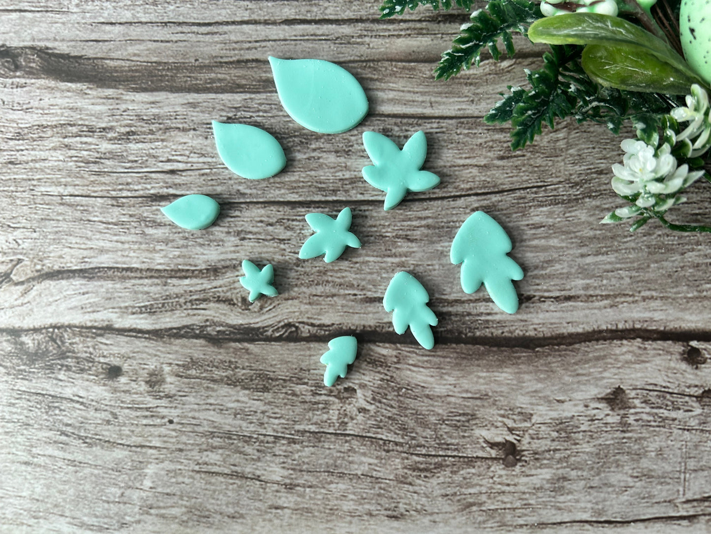 Small to mini leaf cutter set