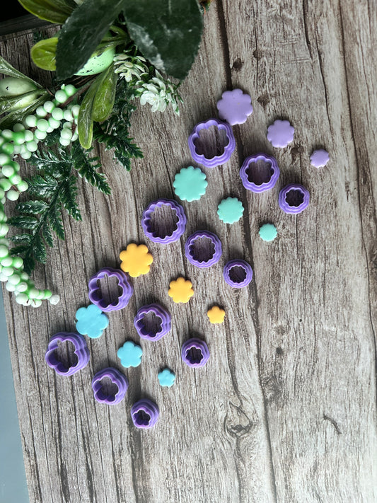 Small to mini floral cutter set of 12